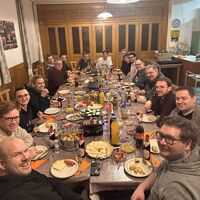 STEP-Hüttenwochenende in St. Blasien: Gemeinsames Raclette