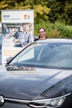 STEP modernisiert seine Fahrzeugflotte - mit Andrea Wonnay von Stoll Automotive