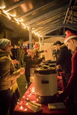 Weihnachtstreff bei STEP am 13.12.23 zugunsten von better christmas