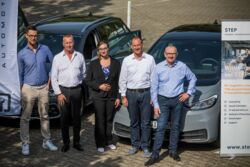 Fahrzeugübergabe STEP durch Autohaus Stoll: v.l. Verkaufsleiter Patrick Matt, Verkaufsberater Marcus Winzer, Andrea Wonnay, Leitung After Sales, Andreas Hurt, Teamleiter Key Account, Geschäftsführer Jonathan Gorenflo