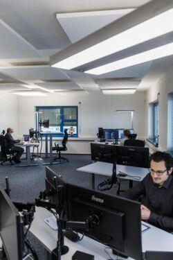Moderne Arbeitsplatzumgebungen bei STEP