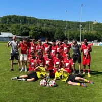 STEP fördert die D-Junioren des FVLB Lörrach als Trikotsponsor